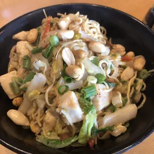 Thai Peanut Lo Mein Noodle Bowl