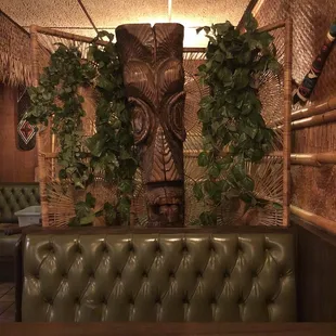 Another tiki pic.