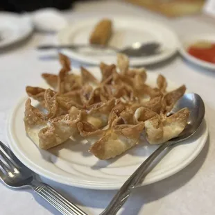 Cream cheese wontons