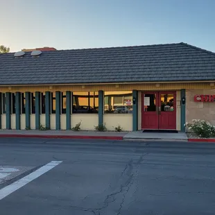 he front of the restaurant