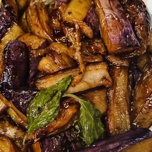 Braised Eggplant in Basil