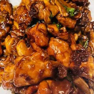 Braised Chicken with Basil &amp; Garlic