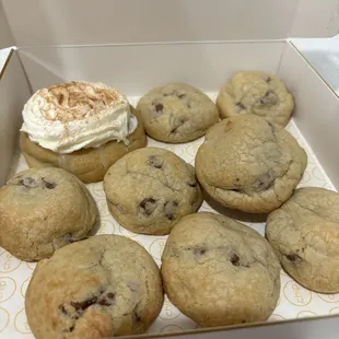 Tres Leche and Mini Chocolate Chip Cookies
