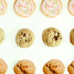 sugar chip at the top, OG milk chocolate chip in the middle and the biscoff cookie at the bottom.