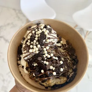 Cookies &amp; creme cookie