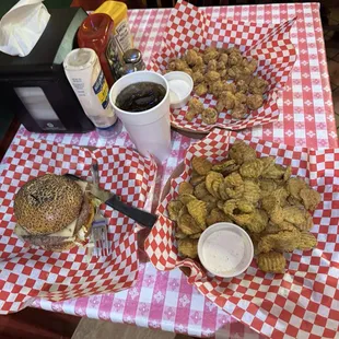 The table with the food
