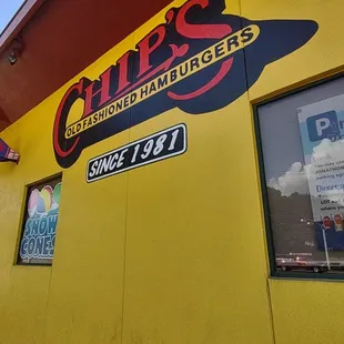 Restaurant Entrance &amp; Snow Cones Sign in Window  (August 2024)