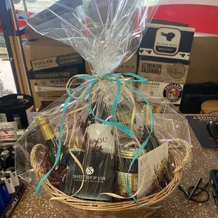 Wine gift basket
