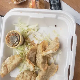 Crispy fried wontons