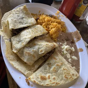 Quesadilla de carne asada