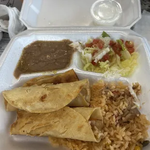 Chicken flauta plate