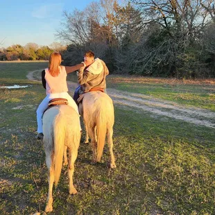 Create unforgettable memories on the Chisholm Trail.  #RideWithUs #ChisholmMagic