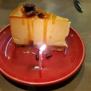 Caramel pecan cheesecake