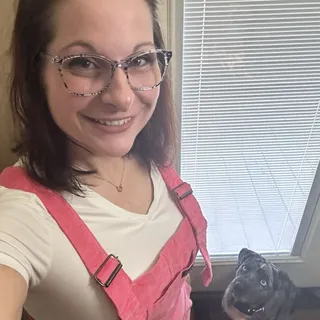 Amber R.
