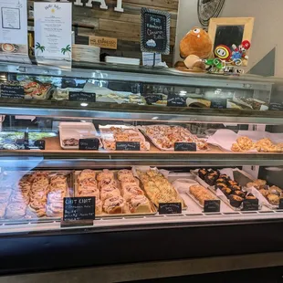 food, donuts, dough desserts