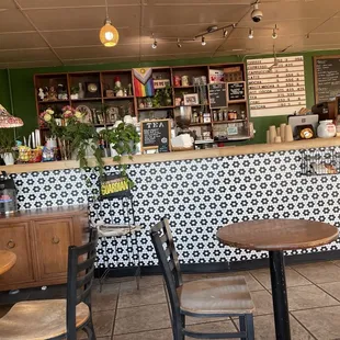 Warm, happy, friendly place and best of all great coffee! Music this weekend starts at 10 both days!