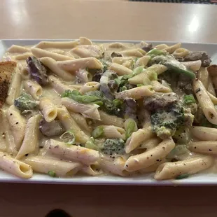Alfredo Pasta add $8 steak