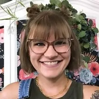 Amanda H.
