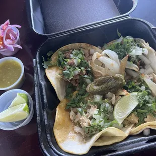 Chivis Tacos