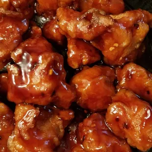 General Tso&apos;s Chicken: sauce was good with a slight spicy kick but the chicken and breading  itself was a bit stringy and dry.