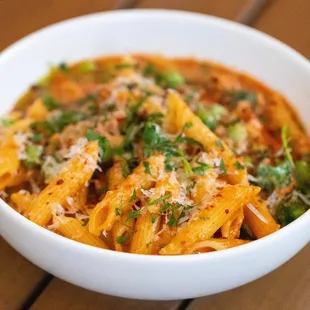 Penne pasta. Tasty because I love all Pasta, but the green peas threw me off. Sauce is more like stew...