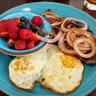 Steak and eggs (with fruit)