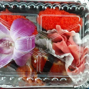 Tabiko sushi and Unagi sushi