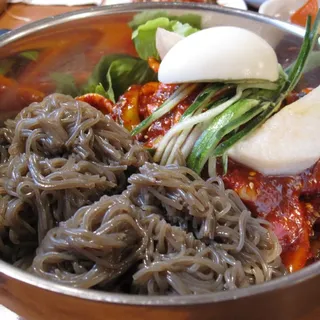 Bibim Naeng Myeon