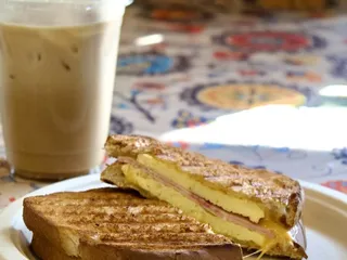 Rendez-Vous Cafe