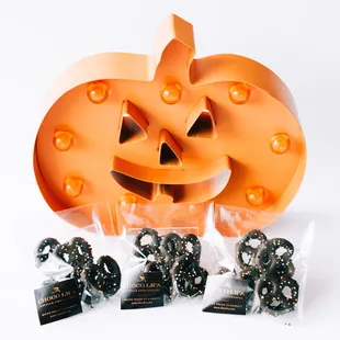 Seasonal Item: Dark Chocolate Pretzels