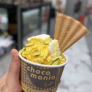 Bastani (saffron flavor) Persian ice cream