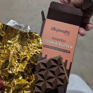 Cookie Butter Knafeh Chocolate Bar