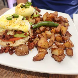 CHORIZO EGGS BENEDICT