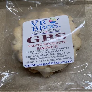 Gelato Biscochito Sandwich - awesome!