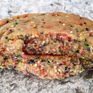 08/01/23 Sprinkle Cookie