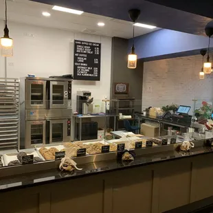 baking/serving-area