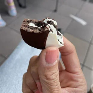Chocolate Dipped Oreo
