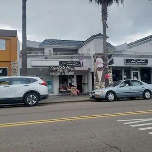 Small shop, street parking only