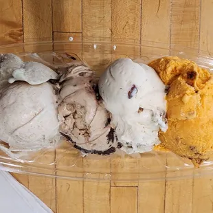 Cinnamon, This shit just got serious, Butter pecan, Snap o lantern