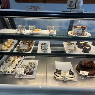 Baked goods case