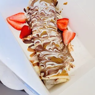 Ordered crepe and roll, it was very good. Loved it and we will go back there again.