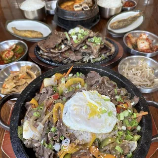 B4 - Hot Stone Bibimbap - Bulgogi