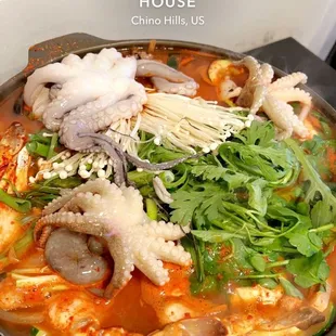medium spicy seafood stew