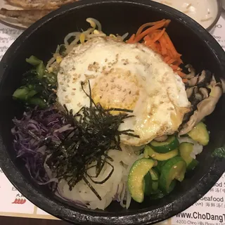 19. Dolsot Bibimbab