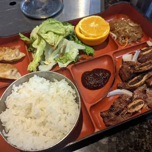 LA kalbi lunchbox