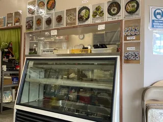 Arlene's Mini Market & Kitchen