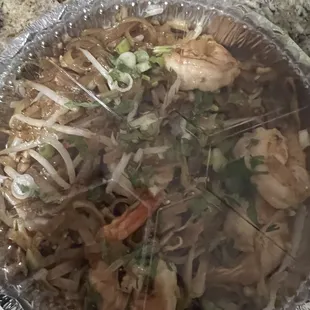 Shrimp Pad Thai with Spring Roll (spring roll not pictured they were too Yummy to make it home)