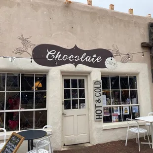 Pueblo style at Taos plaza