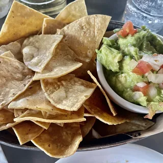 Guacamole & Chips