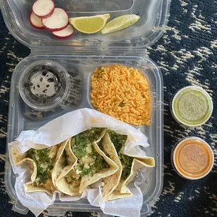 Chicken Taco platter - very tasty!